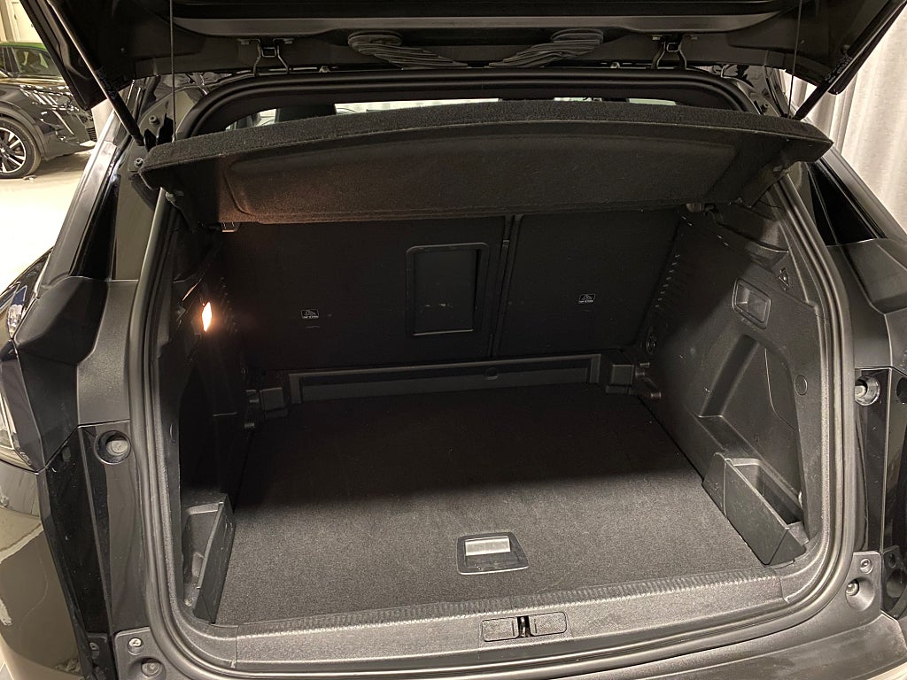 Car Image car-81021-bf030d56408a8a33d3a64e3fd1758648