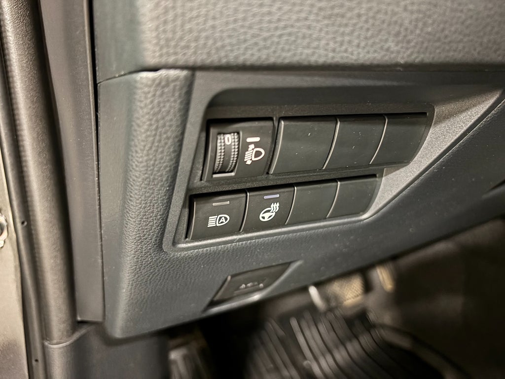 Car Image car-81041-6557b66838c1f3e21e85e3a2e8041793