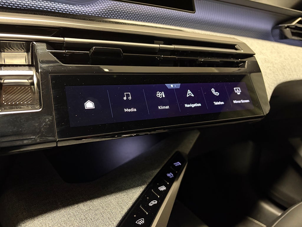 Car Image car-81060-b771eef38a1d0521b411e5a24b36803c