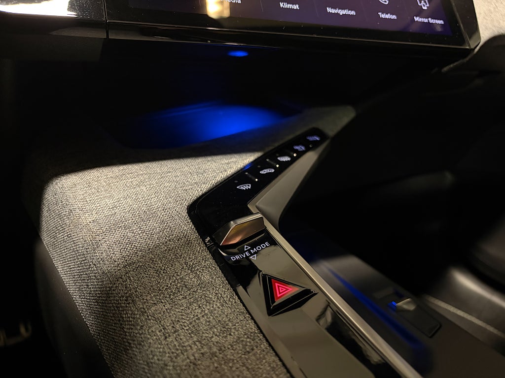 Car Image car-81094-0fb66890e0f38bb3b835f6aa5d3dad43