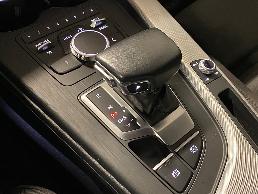 Car Image car-81284-985ce51cae9b38fc450ef05faf1c1203