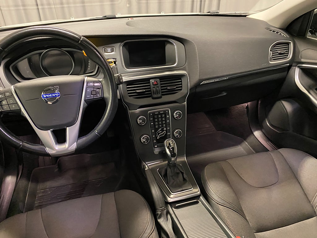 Car Image car-81336-13e87798d7a7e65664499175f5aceb84