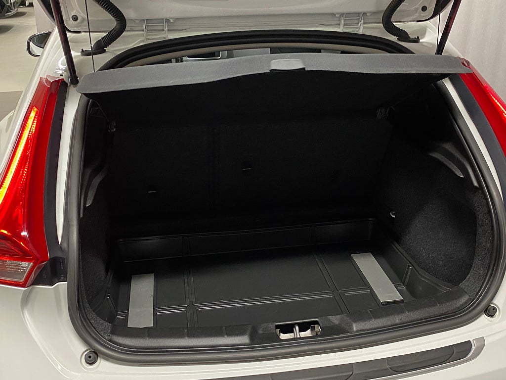 Car Image car-81336-d53cb4040f61ee083263b1d3744c4c4c