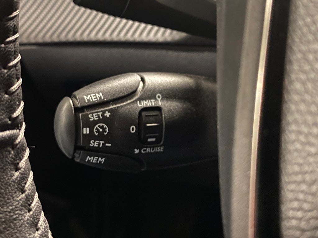 Car Image car-81422-0bf8b3c17ffc69728d9efe82329aaaf5