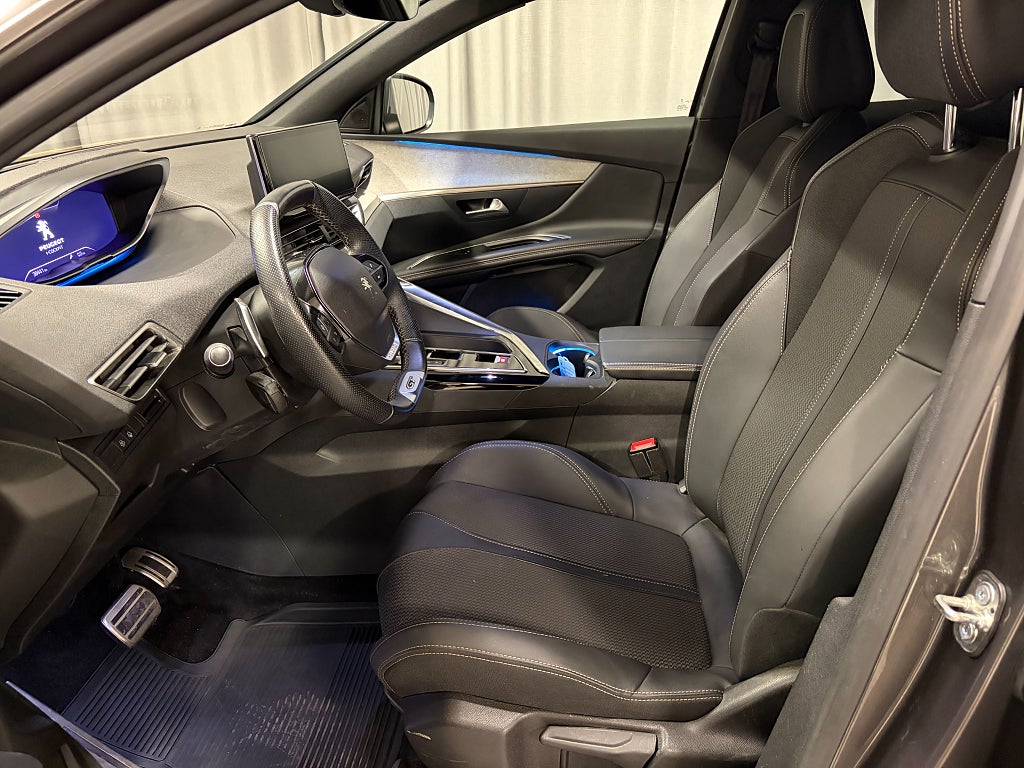 Car Image car-81500-314389bb3ce76b52f353349a0e0aa25f