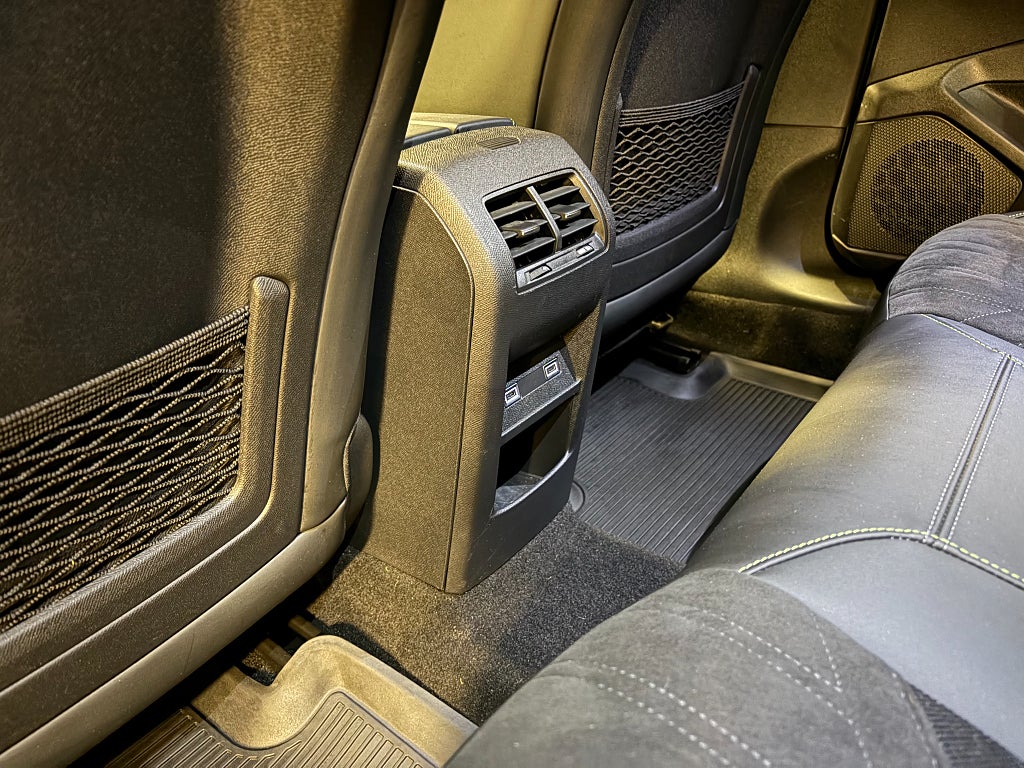 Car Image car-81587-c4f4f82fd31724fe1ba96113ad9f69de