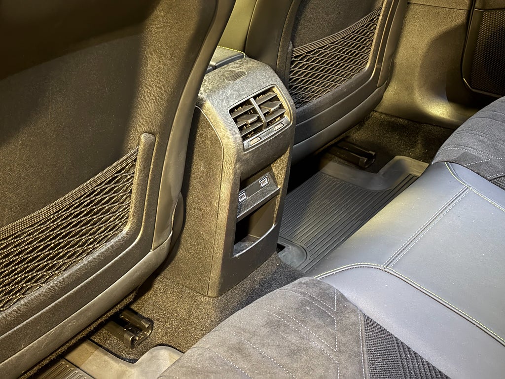 Car Image car-81701-5a1bdf1042795812243ce279ea0eb7a9