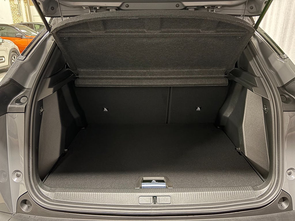 Car Image car-81798-1e16f2ff41e8a1f5670c678c385a95ea