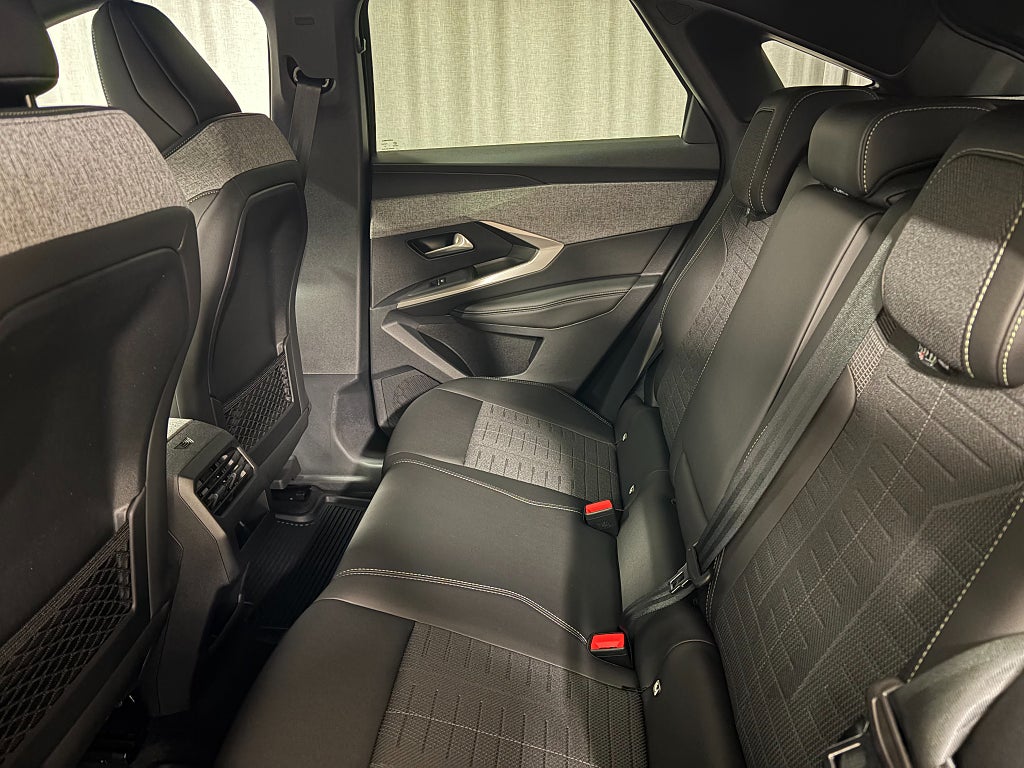 Car Image car-81934-f74fa101ebe8df27d86e71838857588a