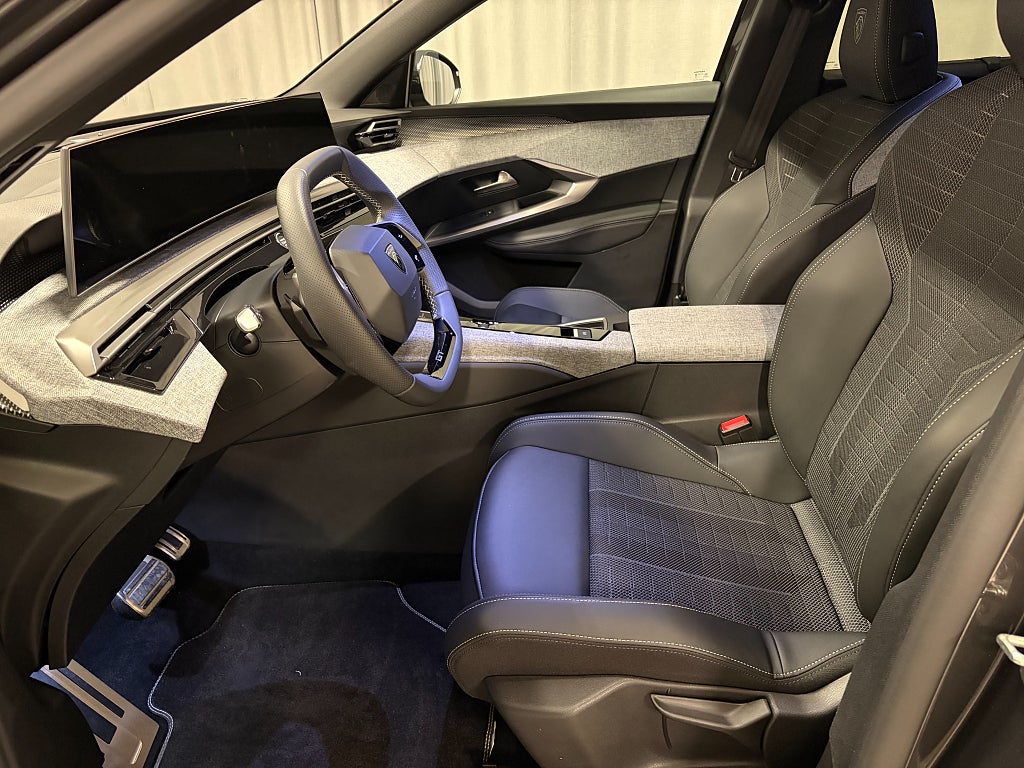 Car Image car-81941-7d883e47f0f94e554e1c919c15781697