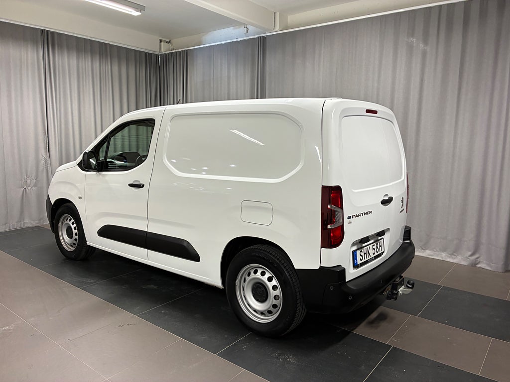 Car Image car-82285-87165262fca44b138b880c0776e2fdf5
