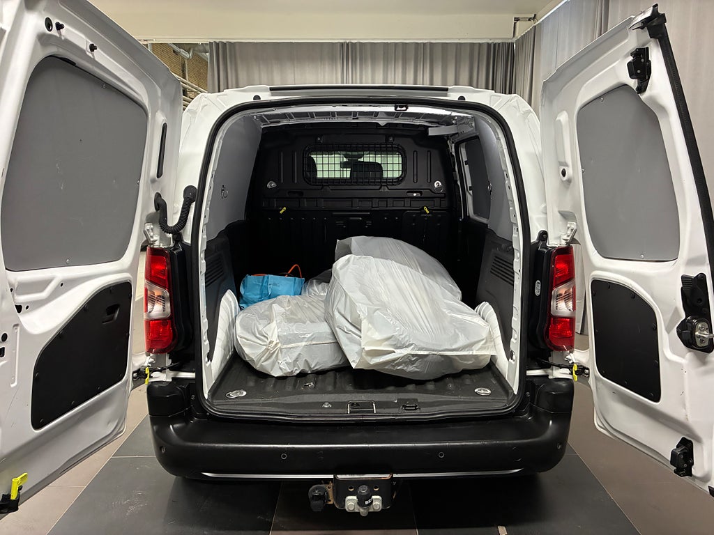 Car Image car-82285-8c41f0c2bc8826655d2f39e0187b8cb7