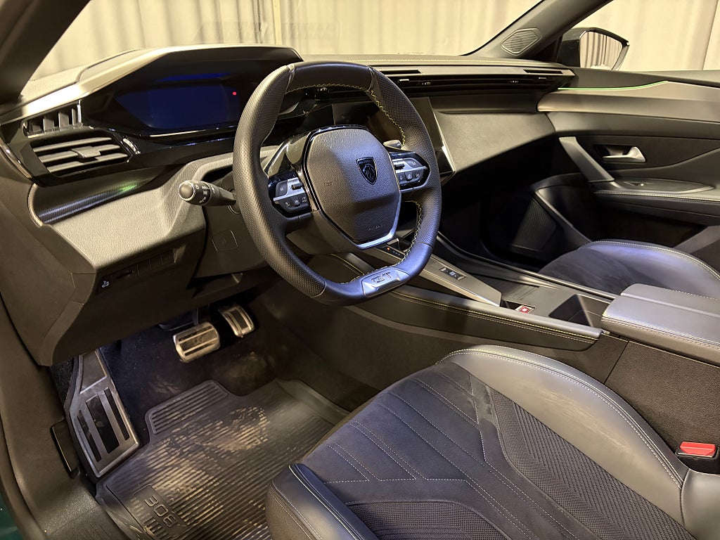 Car Image car-82321-fdb7bb224676cd312b95c60199f3816f