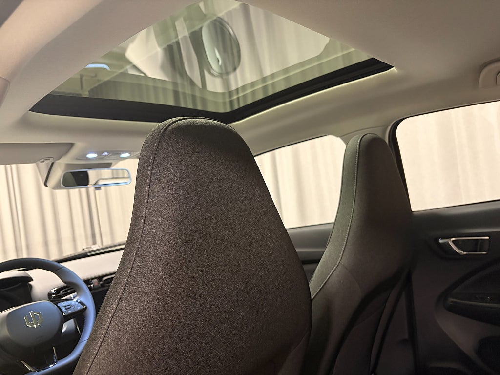 Car Image car-82435-21f0bc0e0c704cae92960157040fead4