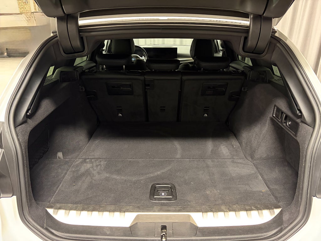Car Image car-82513-b99f4407b47fc396b18e890c4f3d88c7