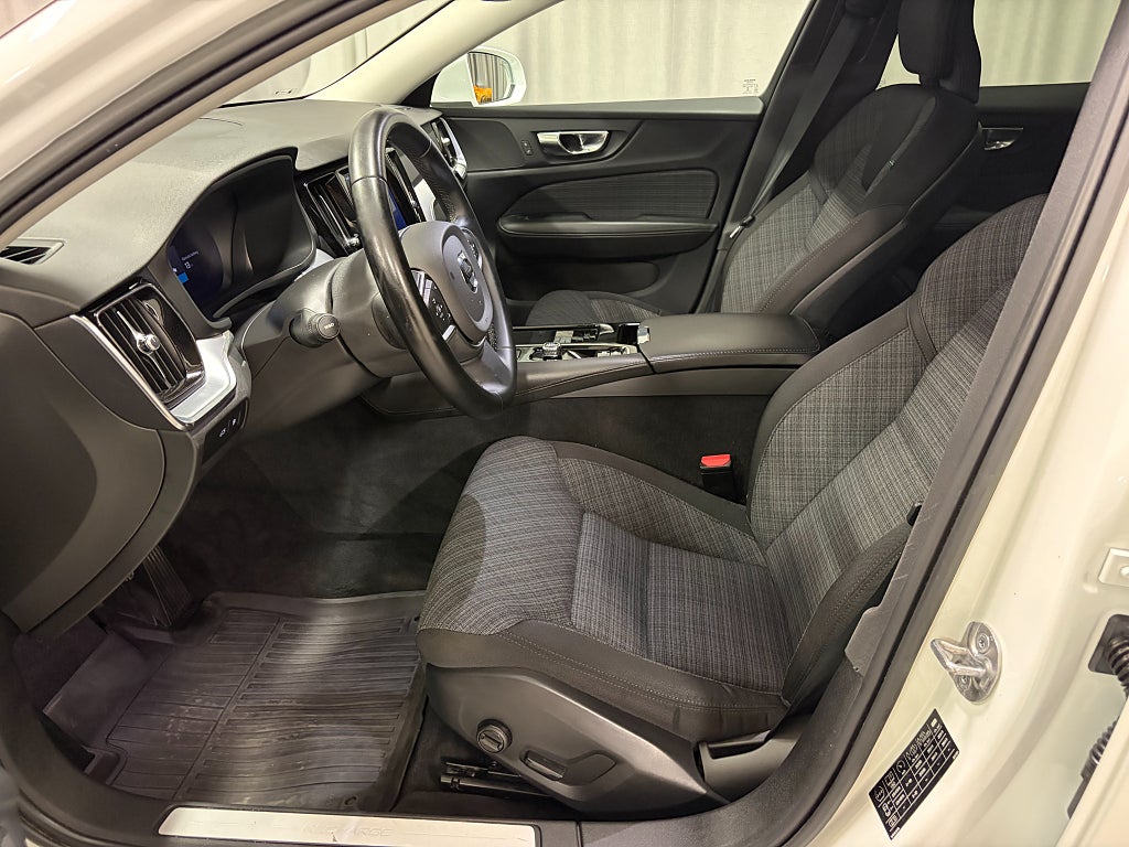 Car Image car-82553-f821fcce40628b79821a9930e442fe2e