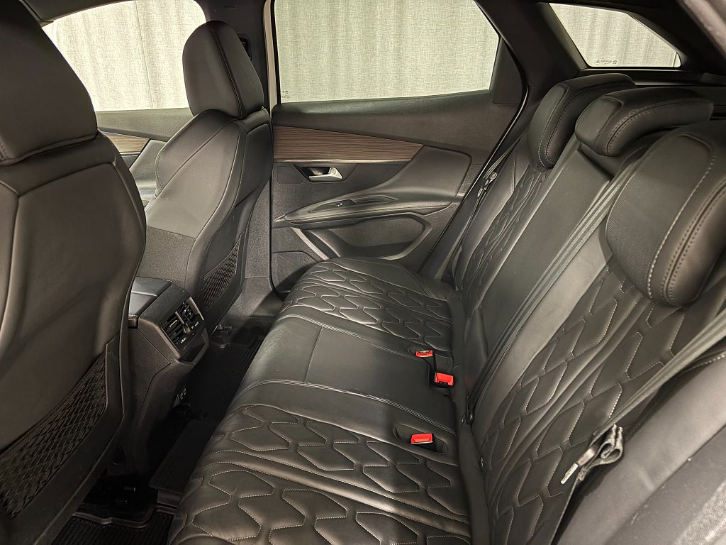 Car Image car-82642-cb266d00dee5d1f6bf90a91b70df4697