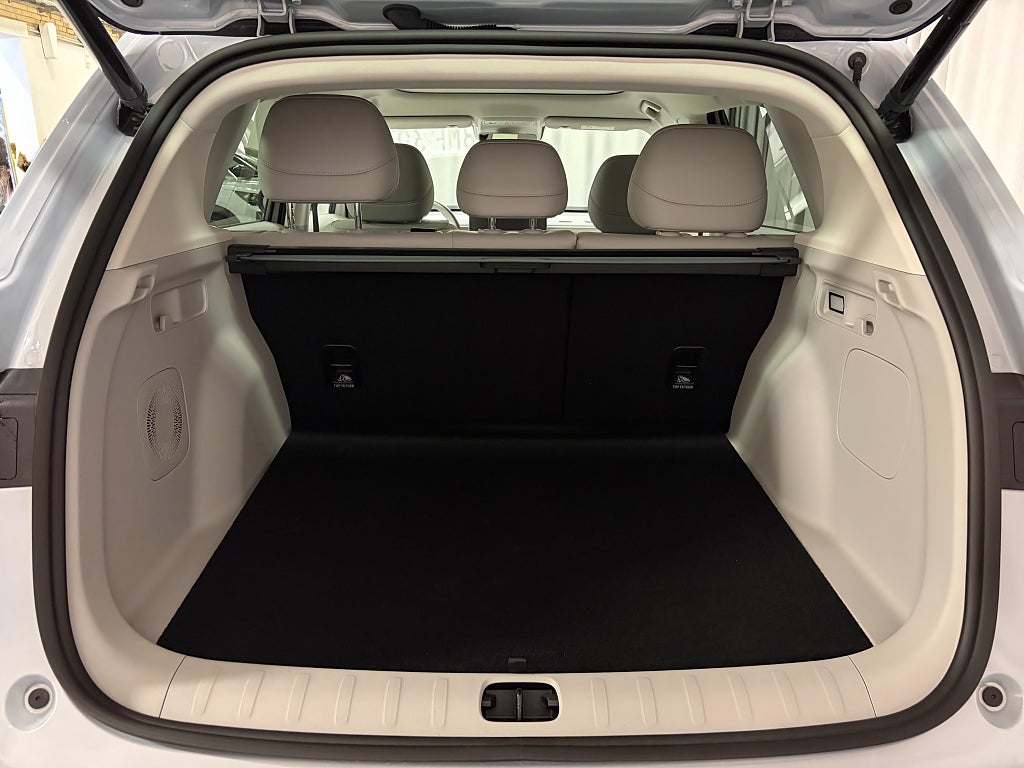 Car Image car-82702-5354b283fe6437bc2fe866a6d1926183