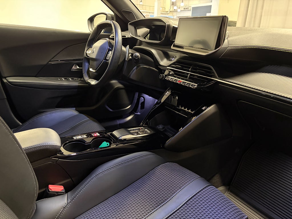 Car Image car-82717-32a6e10a6749ab4c332fe07a8ce08a64