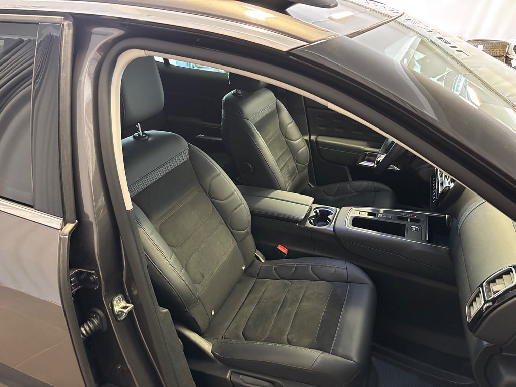 Car Image car-82773-71786a87d17817e3575cca139b235afc