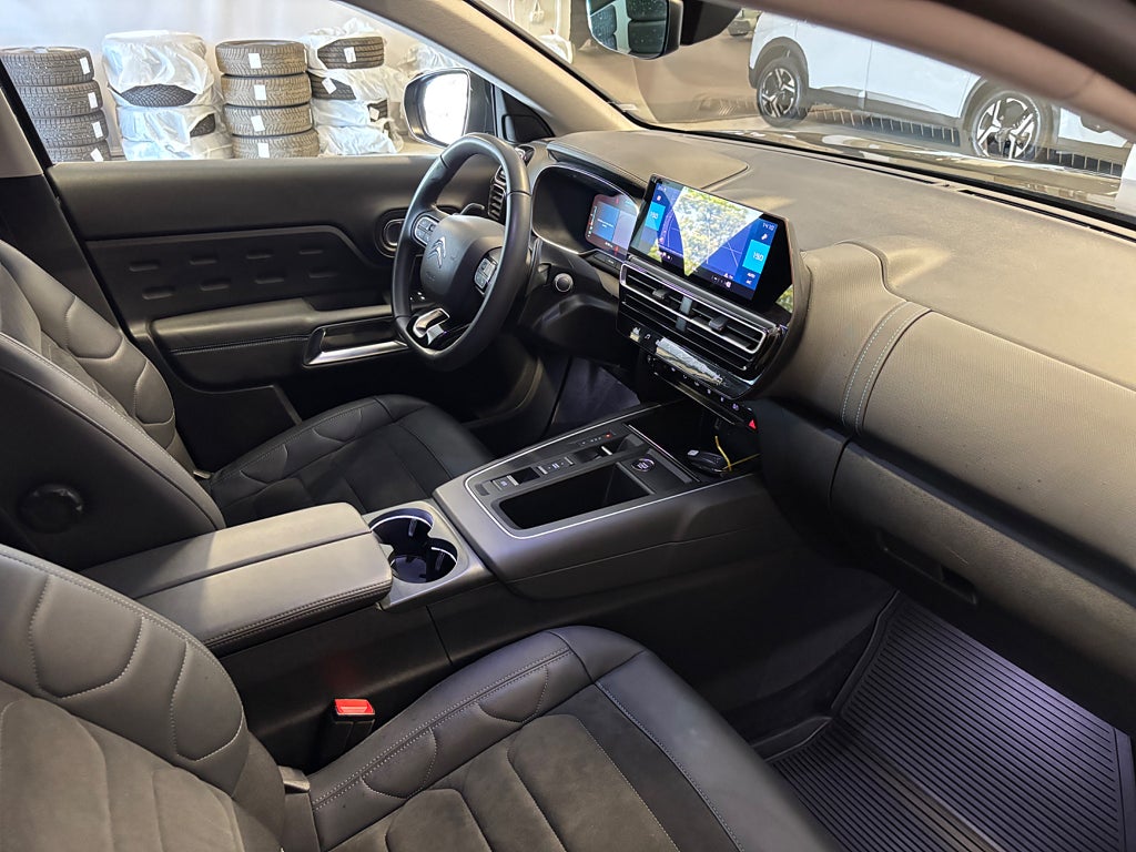 Car Image car-82773-a3d68305432a020d2bc1f56b17b9e45c