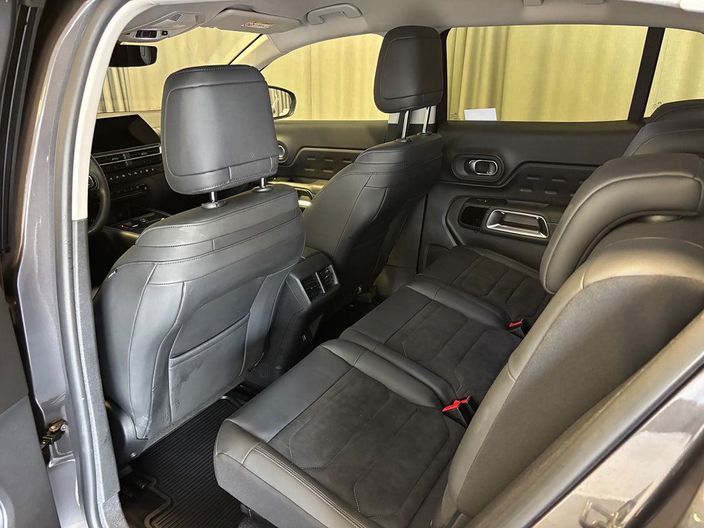 Car Image car-82773-b2ad2dad86276355baa280bc07c3404d