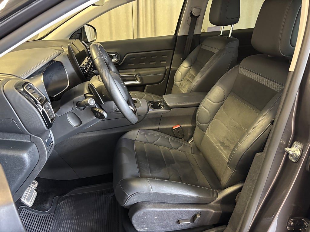 Car Image car-82773-e16e1284916e37b069d2e2e350a16384