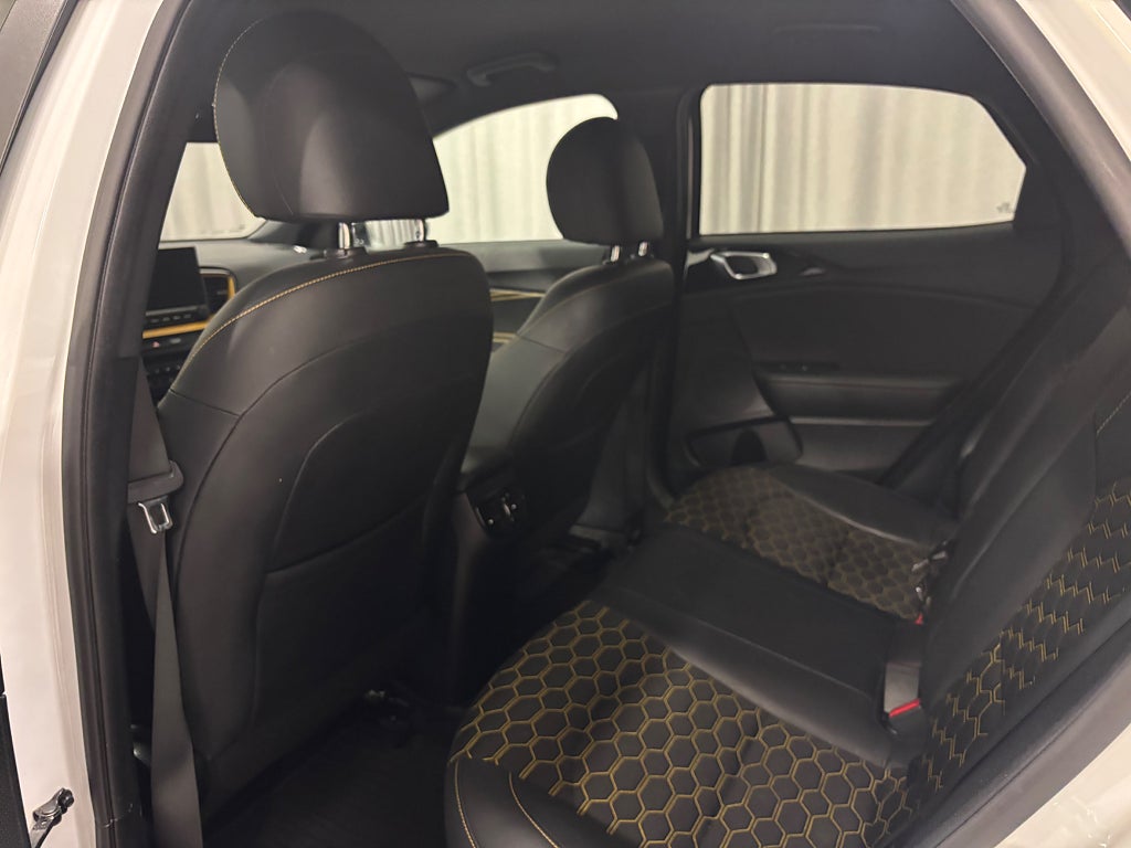 Car Image car-82852-a924aba96403efc7f4ddb3940f270bba