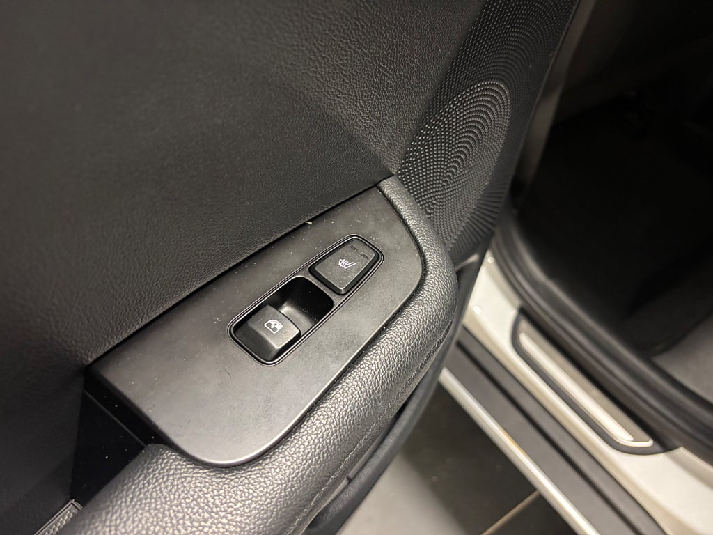 Car Image car-82852-ec556ce5fa3da481024aa4d36d844498