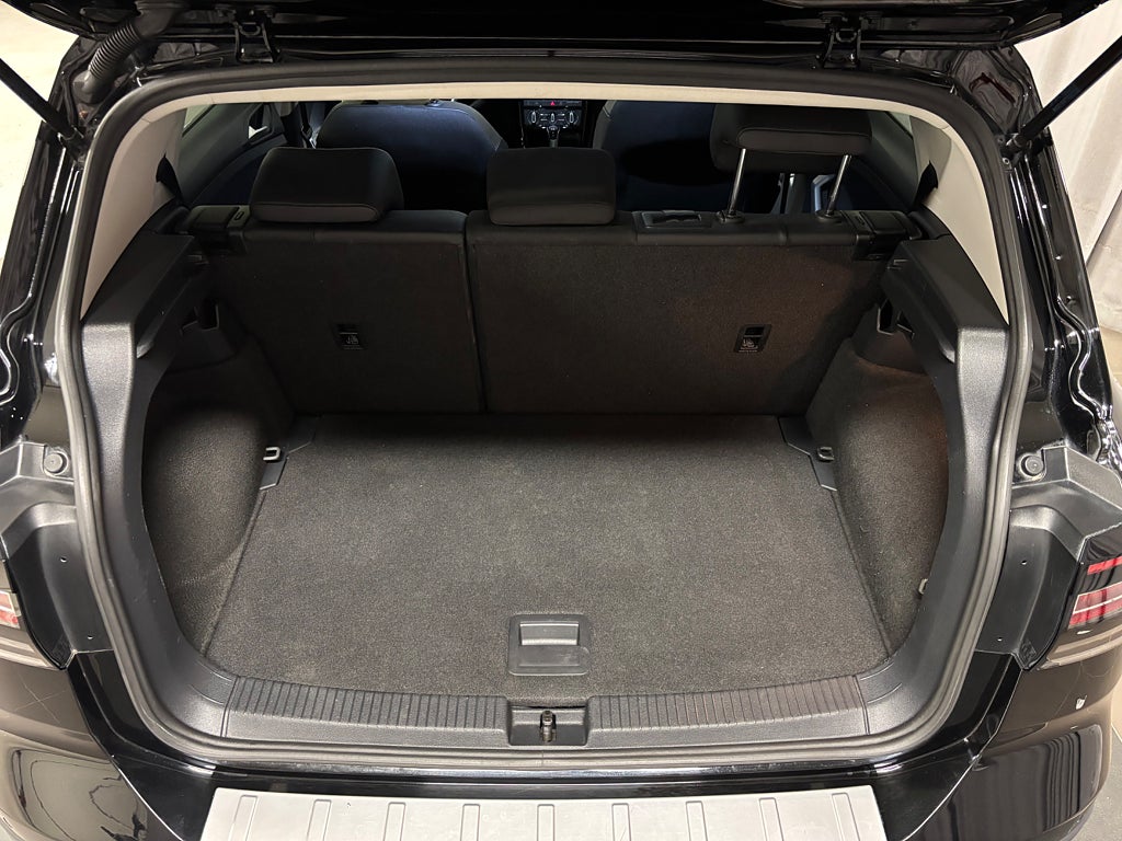 Car Image car-82873-7eaba83c9a30f5fa58ccba3e4cffc42c