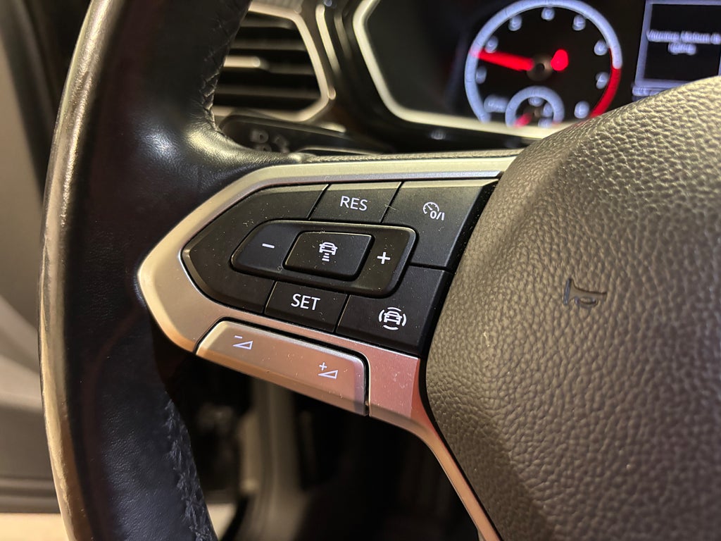 Car Image car-82873-af3f17adaf3f9d33ffd54a64aeec2ea0