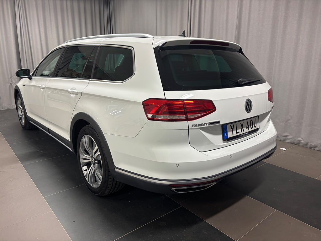 Car Image car-82927-efd18a3ee3ce7cee6f10fea374958a7c