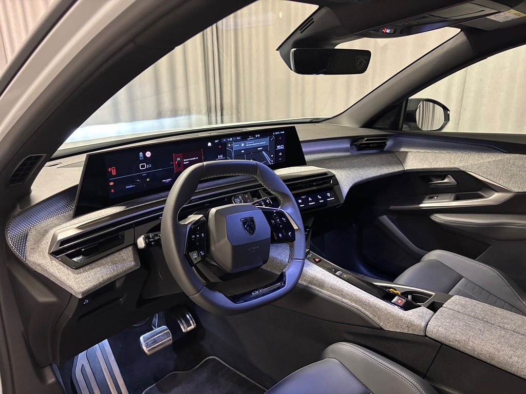 Car Image car-83008-f71364699b1c4bd8946feddfa2822e4f