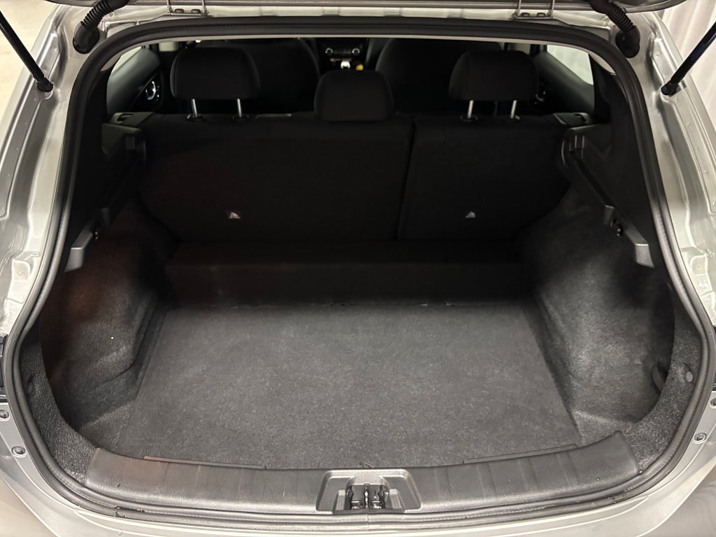 Car Image car-83257-52c76b9e5b1aeb0da63707f0ead94040