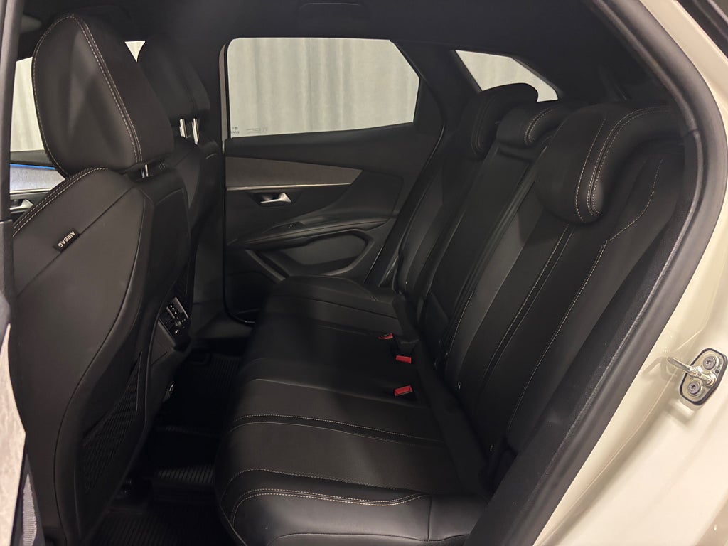 Car Image car-83405-6370a2cfc9c4d162c1bc3a2aa135d53d