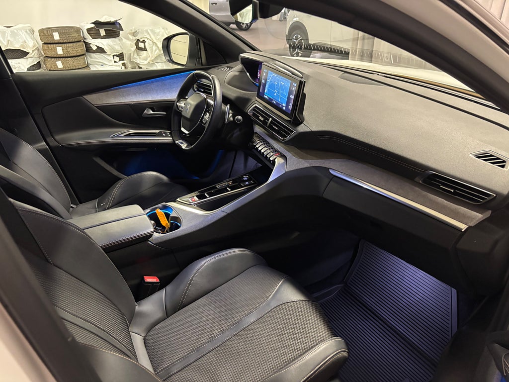 Car Image car-83459-482d063d078b2e2b22b77475390f35b6