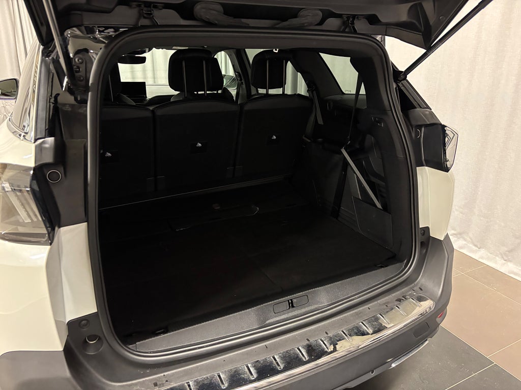 Car Image car-83459-dcc3f8c757194218c977979cb1a4bc05