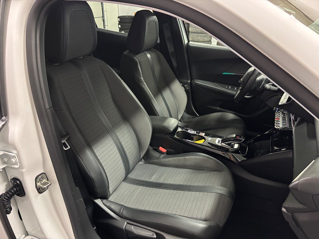 Car Image car-83537-c1b4cc76fe7f0c8996146a28c4b3f368