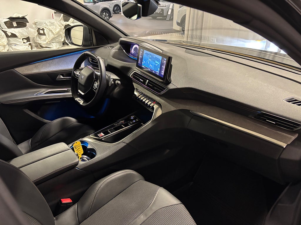 Car Image car-83555-c8dc51e8f2296f2714539a1ee9077a3a