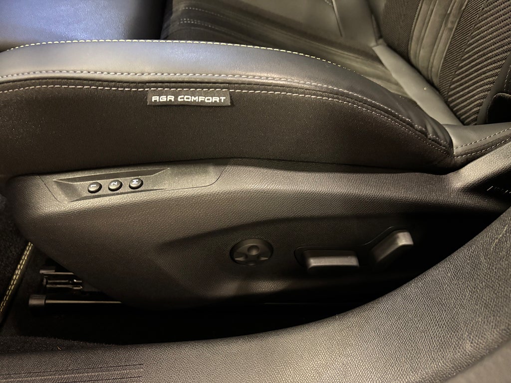 Car Image car-83609-ab9b809d72e105c5b44b599c8a532d1d