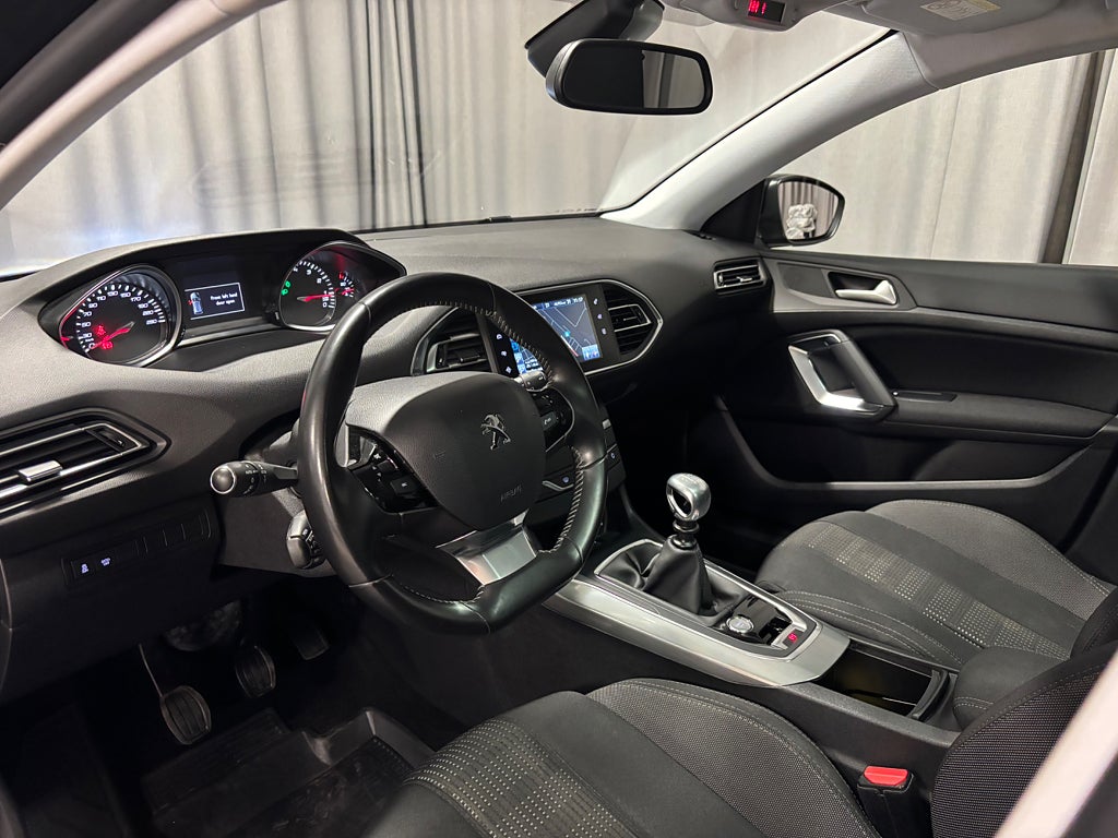 Car Image car-83632-6268b97de27fb4a7d43ab99a54b71b69