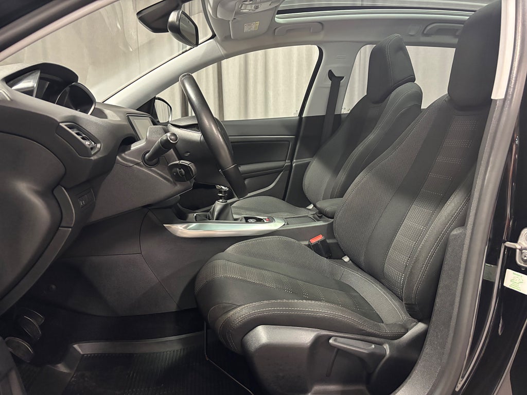 Car Image car-83632-6d7ffc6706658f3b73421d5b4448c249