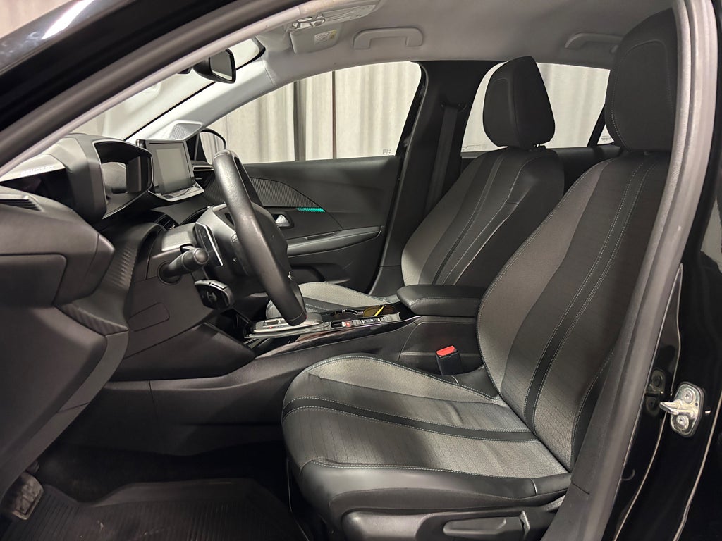 Car Image car-83652-7ff6efd96f2714f3be4510f8fff667fa