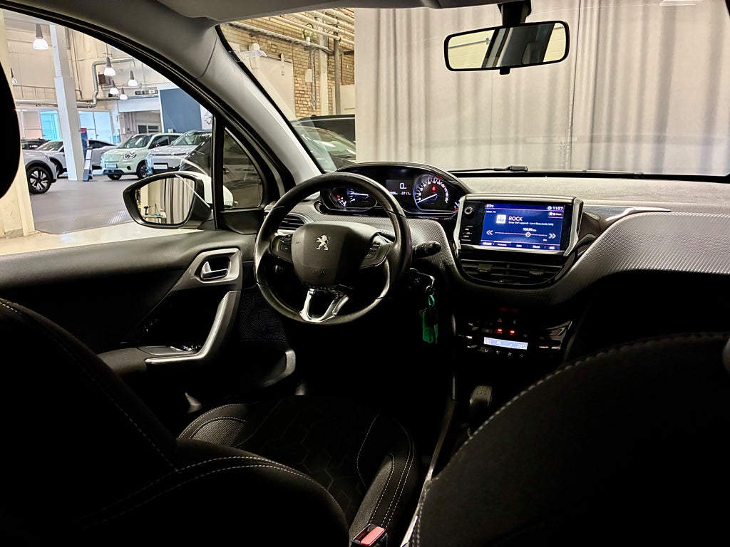 Car Image car-83711-33d15f657e08f44b3d42c842246cf913