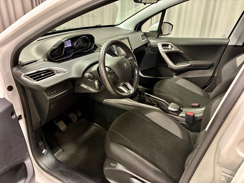 Car Image car-83711-367ba183b0524c9e722061411a38e1af