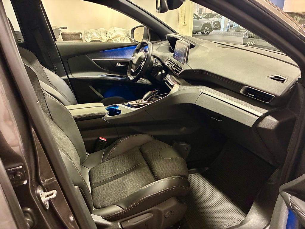 Car Image car-83726-149d194b5d320edb1bb2e27bcd67147c