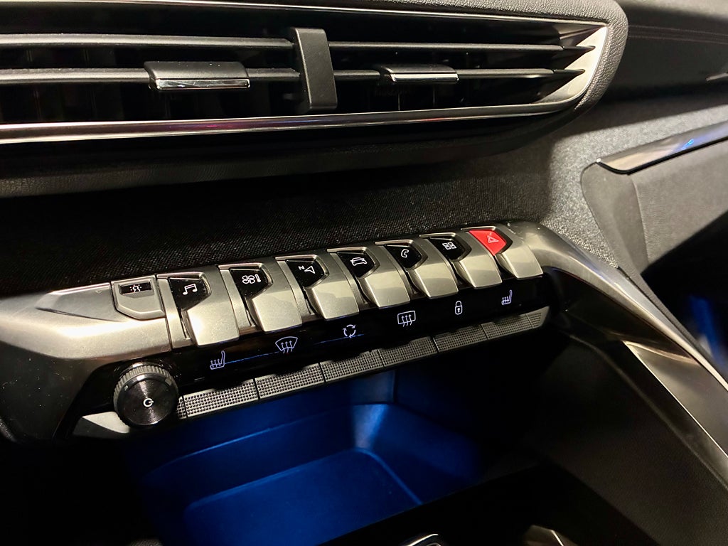 Car Image car-83726-7f0edcee29da684ba236a7eab51c628d