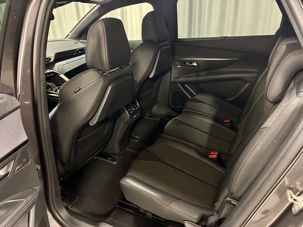 Car Image car-83726-95ebf9dd0cabda23e98f3247d3d08d5d