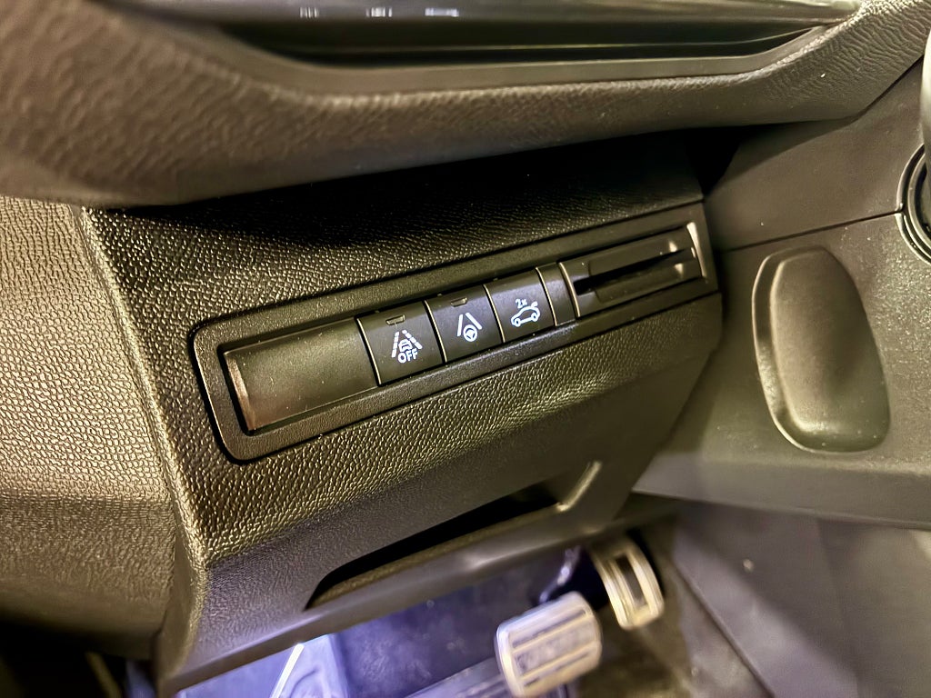 Car Image car-83746-03ef00d4843f49a2639f2a942a271f45