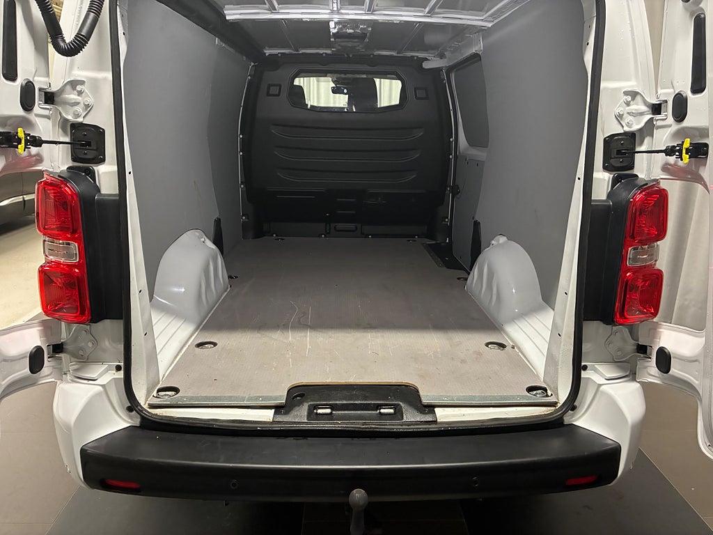 Car Image car-76909-fca9d89634d4ddf71cbe4bbe882b393d